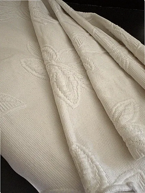 JCPenney Matelasse Coverlet White Full Queen Cotton Blend Cottage Portugal Vtg