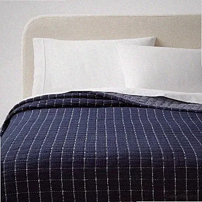 Threshold Quilt Cotton Crinkle Pattern, Navy Blue/Ivory, Full/Queen